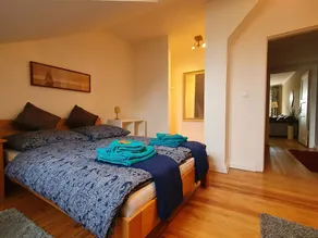 Apartment in charming turn-of-the-century old town villa - Image 3