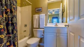 Inviting Gulf front condo In Perdido Key with waterfront pool and hot tub and oceanfront balcony - Image 5