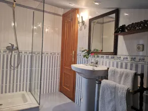Augusti-erbjudande! Villa med privat pool, stor trädgård och 5 min från stranden - Image 5