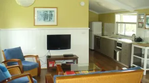 Oakleigh Farm Cottages are set on a 63 acre farm, with ocean Views - Image 5