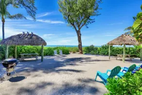 Gulf Views - No Stairs - Directly “On the Beach” - Jensen's \"On the Gulf\" - Cozy Suite 1 - Image 4