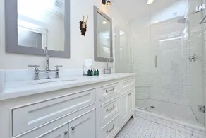 143 Forest Street by Royal Destinations ~ Incroyable maison dans un endroit magnifique - Image 4