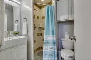 [NE 5th G]Near to OUHSC Hospitals-Garage Studio, In a newly renovated house. - Image 3