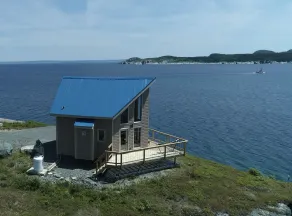 Cozy Boutique Chalet on the Ocean's Edge! - Image 4