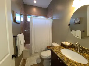 Beautiful Mountain Home in Banner Elk - Image 4