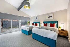 Host & Stay - The Coachouse at Pilgrim St - Image 5