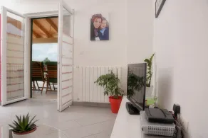 The house is located in a quiet area in the countryside, on the edge of Kanfanar, - Image 2
