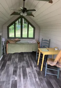 Glamping in the Tiny House with a Huge View - Image 3