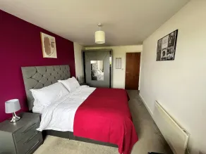 Cosy 1 bedroom/relocation apartment free parking - Image 3