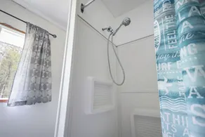 Lakeview cabin, 3 min walk to the beach! - Image 3