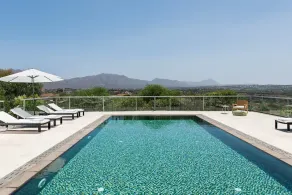 Luxury villa in the charming Akrotiri peninsula - Image 5