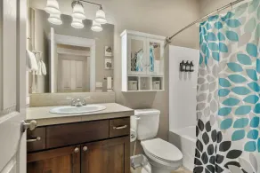 Hot-tub Pet-friendly minutes to Downtown - Image 5