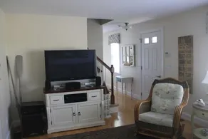 Designer Home in Mashpee with central A/C - Image 2