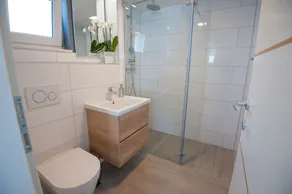 Seaside Luxury Suites - Image 2