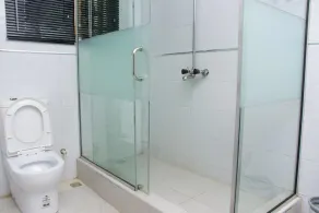 Royal Delight Hotel - Image 4
