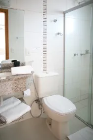 Bombinhas Praia Apart Hotel - Unidade rua Corrupião - Image 3