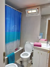 Moderno appartamento completamente attrezzato in zona esclusiva con piscina. - Image 2
