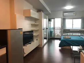 Studio Condo en Supalai Monte 2 - Image 5