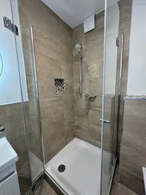 E&S Apartment's - quiet oasis - 1sqm balcony - parking lot - self check-in 24h - Image 3