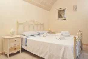 Lamia Pieranna, Villa con piscina a Cisternino, nel cuore della Puglia - Image 4