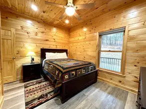 Peaceful Pearl Bear Home - Field Trails and Fishing Nearby - Image 3