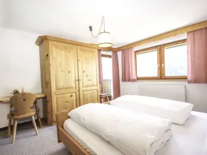 Skøn privat feriebolig for 10 gæster med WIFI, TV, terrasse og kæledyr tilladt - Image 3