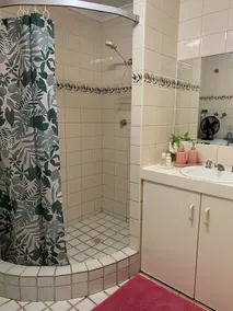 Ground Floor 2-Bed Tropical Oasis at the Botanic Gardens - Image 3