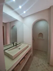 Magnificent villa with swimming pool, quiet location, close to the beach and tourist activities - Image 2