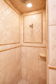 Luxurious condo in beautiful Lake Las Vegas - Golfing, Hiking, Swimming nearby! - Image 4