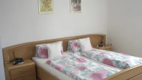 First floor apartment with balcony 75sqm - Image 5