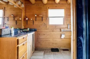 Angela Custom Log House<br>on 7 acres. <br>Pets Not Allowed. <br>No Smoking. - Image 3