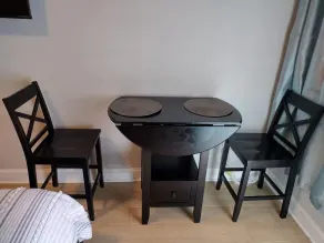 lovely relaxing room with hight speed internet , neflix with a independent entry - Image 4
