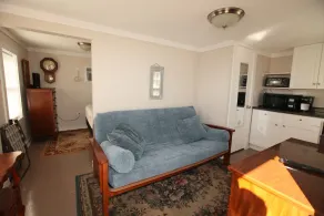 Bijou Bungalow - Image 5