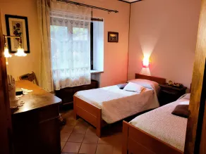 Villa Carla in Murlo, 300sqm detached villa with garden veranda and swimming pool.  - Image 5