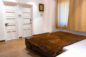 Luxury Villa 1km from Mall Road (Hampton Villa) - Image 3