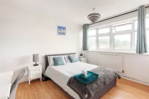 Spacious Room by Lee Valley White Water Centre. Waltham Cross - Image 3