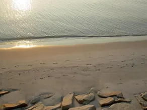 Nantucket Style oceanfront home directly on a sandy beach - Image 5