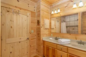 Bear Creek Cabin! Hot Tub+Fire Pit, Fireplace, Mtn Lodge, Private, WiFi, Grill! - Image 3