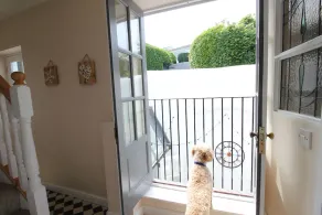 Seaside Cottage sleeping 6 people, Pet friendly, just 50 mtrs from waters edge - Image 3