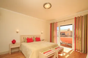 Vilamoura luksuriøs PENTHOUSE ved golf, WIFI, kabel-tv, 2 puljer - Image 5