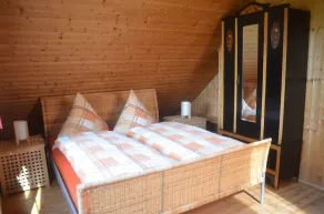 Bright, sunny house in a quiet location - Image 3
