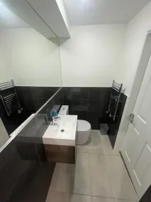 Remarkable Studio flat in Cambridge - Image 3