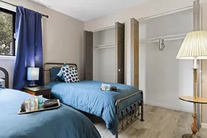 Cozy apt Aurora/Sleeps 6/FREE Wifi/Chgolnd_area/Parking - Image 4
