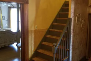Historic Victorian Inn White Suite - Image 3