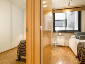 3 rooms 6 persons in Sant Gervasi with terrace near the Teknon  - Image 5