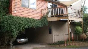 AAA Granary Accomm - Loft Studio Apartment - Image 5
