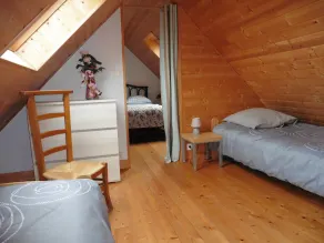 La Mer à pied, træhus beliggende på landet. - Image 3