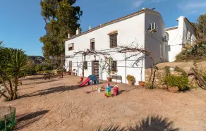 4 Bedroom Stunning Home In Iznajar - Image 2