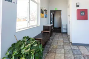 Econo Lodge - Image 3