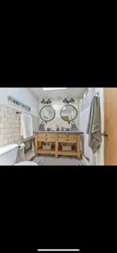 Beautiful home with spectacular lake and mountain views! - Image 2